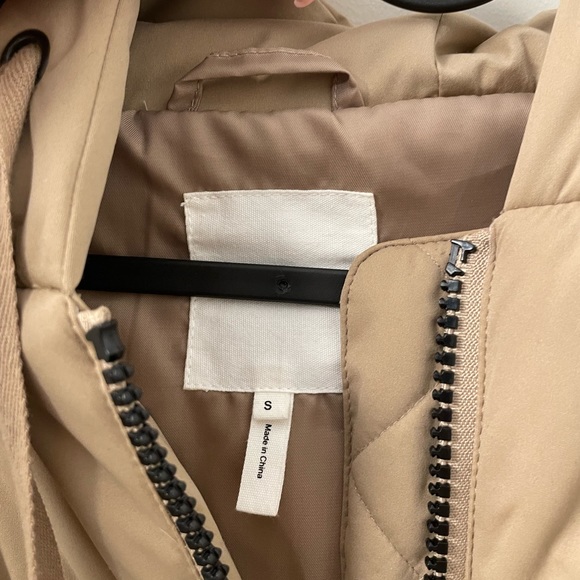 Water Resistant Hooded Cozy Duvet Puffer Jacket In Rich Camel - Picture 4 of 7